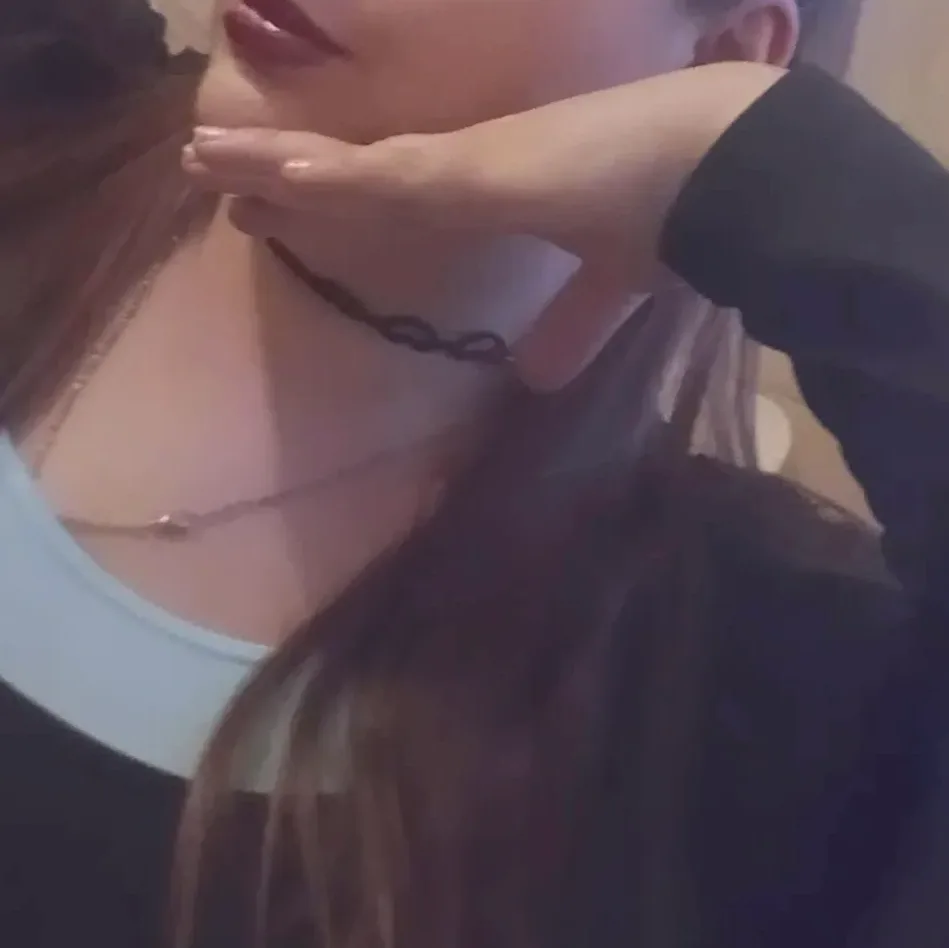 Elisabeth, 28