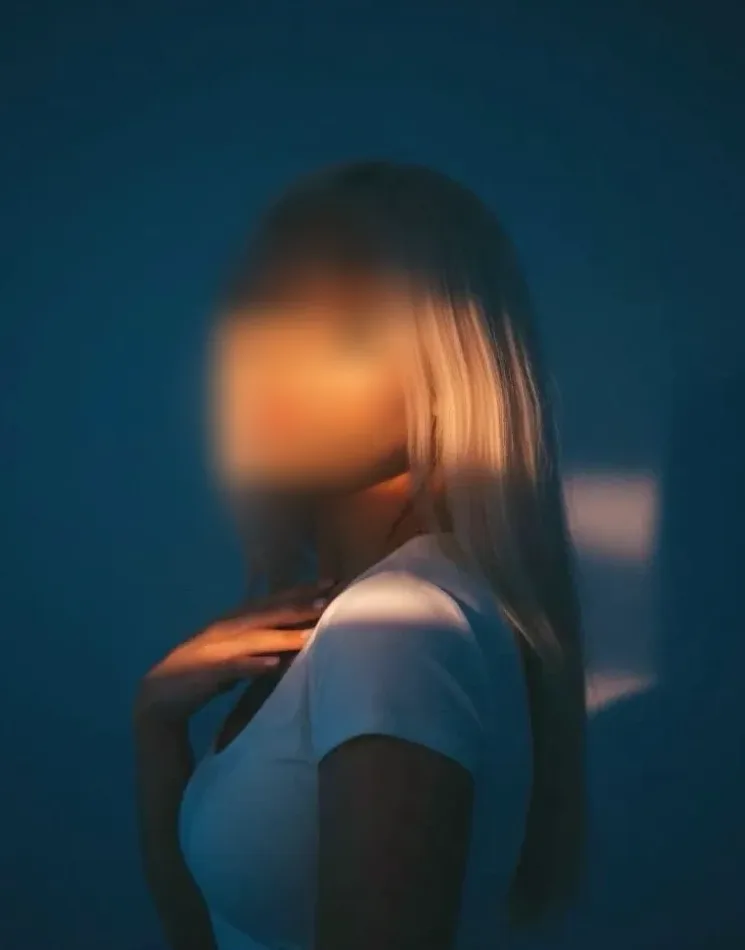 Simone, 26